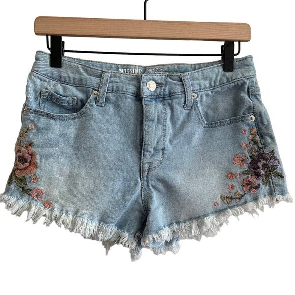 Mossimo Supply Co. Pants - Mossimo Size 4/27 High Rise Embroidered Shorts